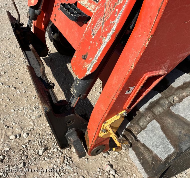 image for item DO6968 2020 Kubota SVL75-2 tracked skid steer loader