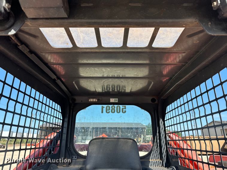 image for item DO6968 2020 Kubota SVL75-2 tracked skid steer loader