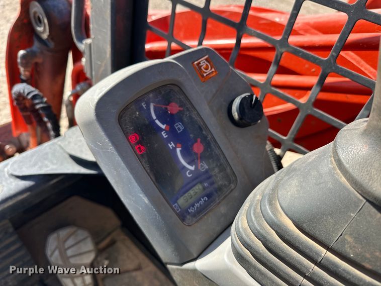 image for item DO6968 2020 Kubota SVL75-2 tracked skid steer loader