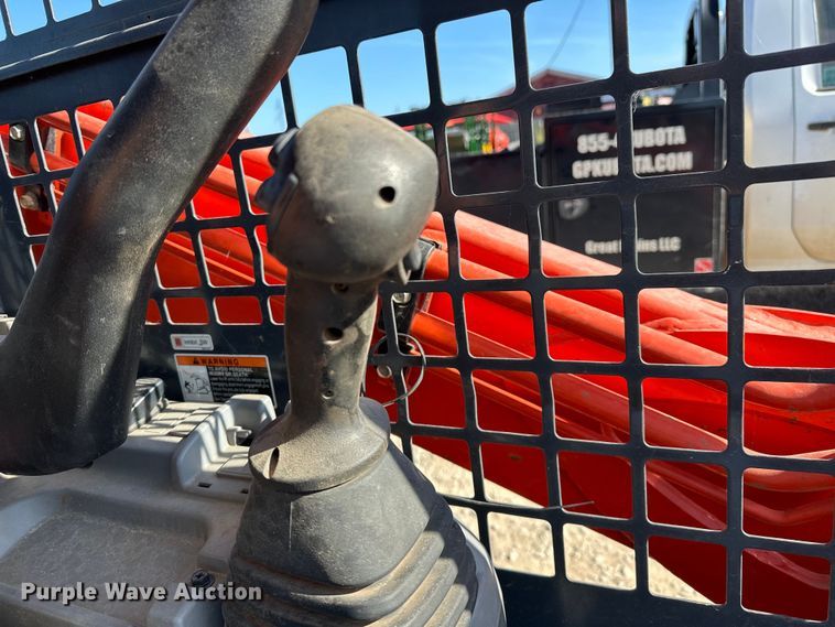 image for item DO6968 2020 Kubota SVL75-2 tracked skid steer loader