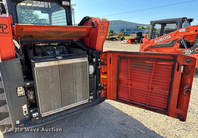 image for item DO6968 2020 Kubota SVL75-2 tracked skid steer loader