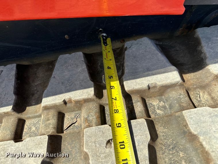 image for item DO6968 2020 Kubota SVL75-2 tracked skid steer loader