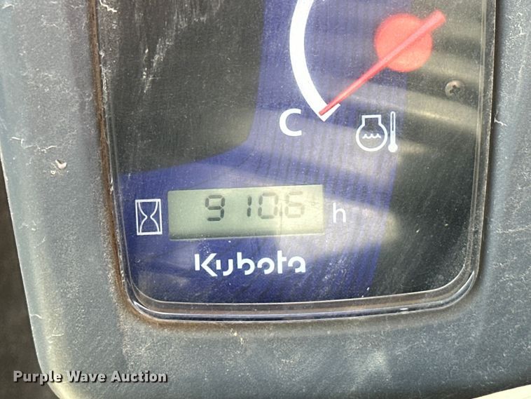 image for item DO6969 2017 Kubota  SSV65 skid steer loader