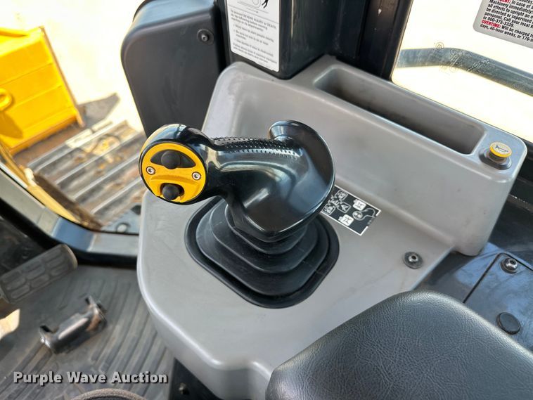 image for item DO6971 2023 Komatsu  D51EX-24 dozer