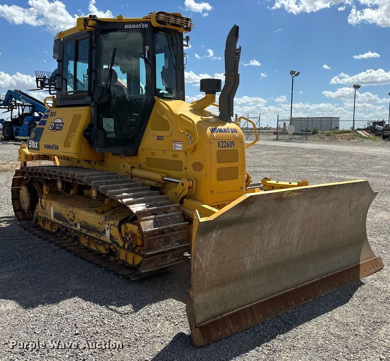 image for item DO6972 2022 Komatsu  D51EX-24 dozer