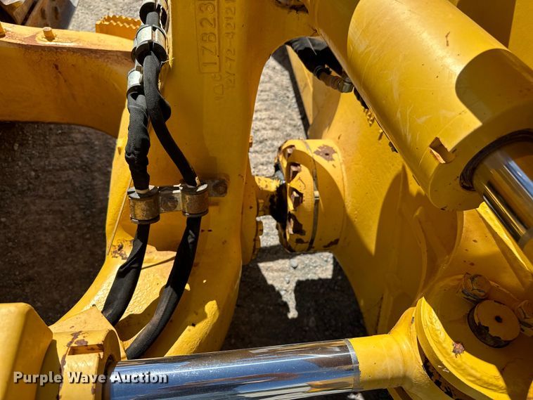 image for item DO6972 2022 Komatsu  D51EX-24 dozer