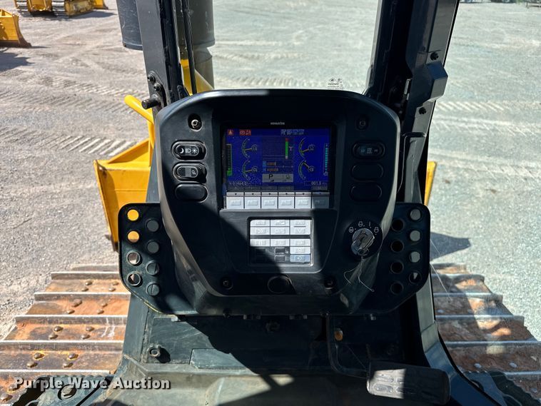 image for item DO6972 2022 Komatsu  D51EX-24 dozer