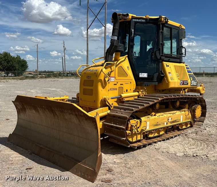 image for item DO6973 2022 Komatsu  D51EX-24 dozer