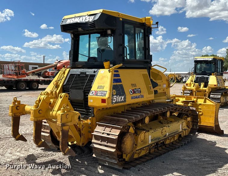 image for item DO6973 2022 Komatsu  D51EX-24 dozer