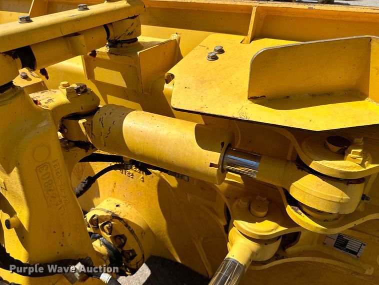 image for item DO6973 2022 Komatsu  D51EX-24 dozer