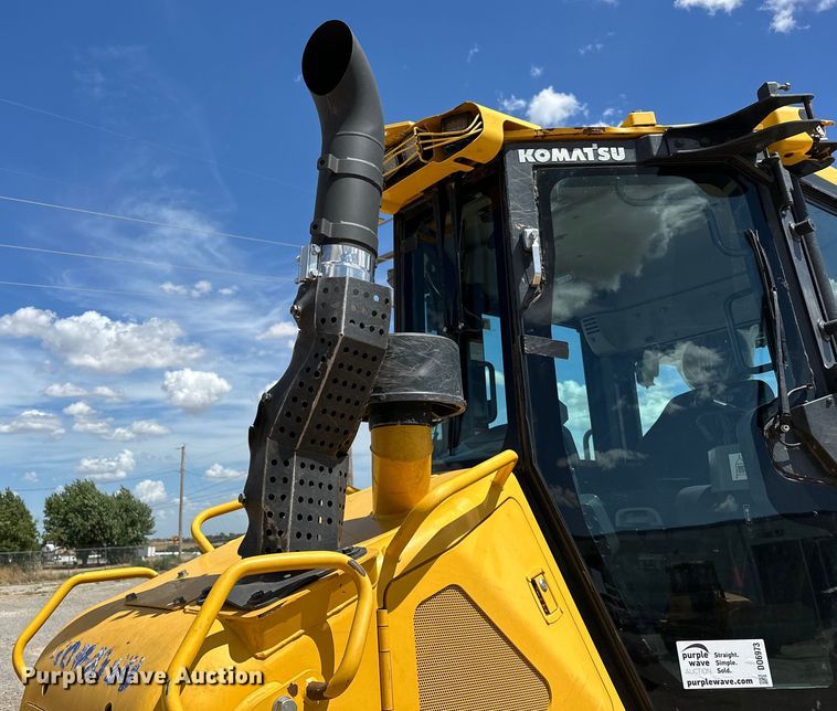 image for item DO6973 2022 Komatsu  D51EX-24 dozer
