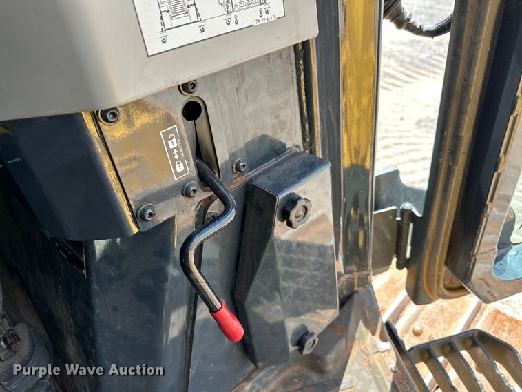 image for item DO6973 2022 Komatsu  D51EX-24 dozer