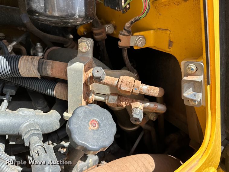 image for item DO6973 2022 Komatsu  D51EX-24 dozer