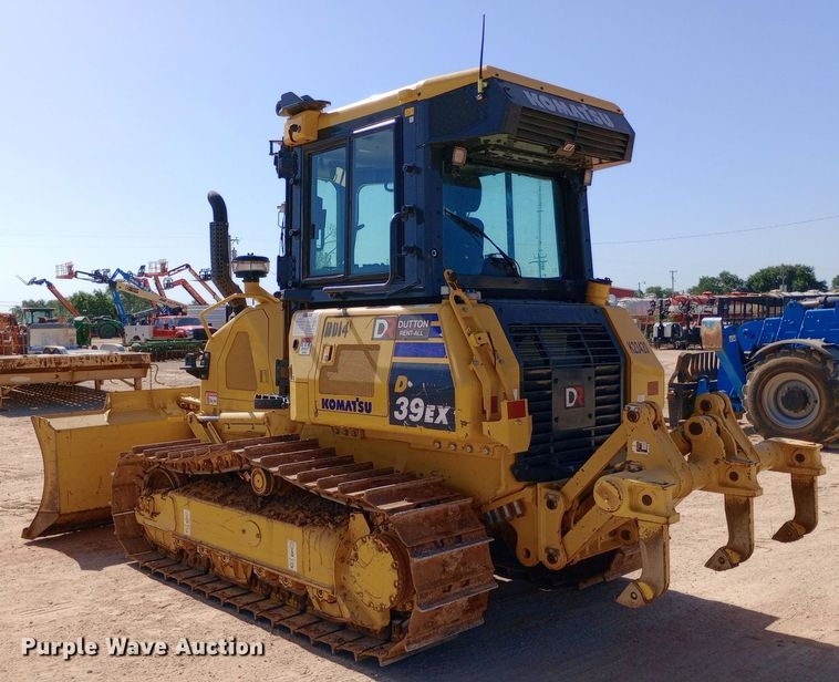 image for item DO6974 2023 Komatsu D39EX-24 dozer