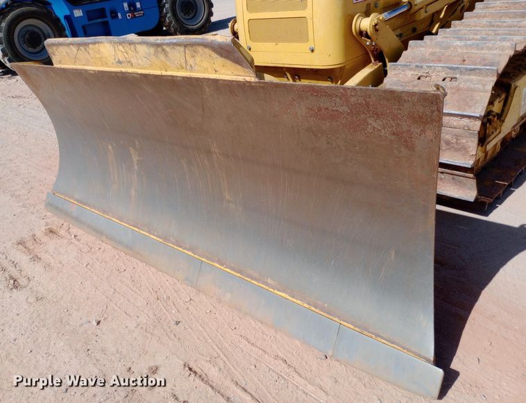 image for item DO6974 2023 Komatsu D39EX-24 dozer