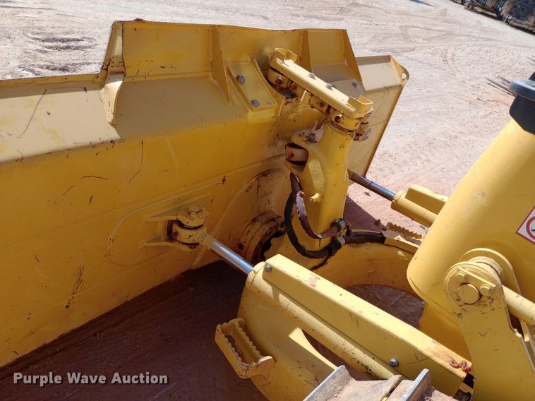 image for item DO6974 2023 Komatsu D39EX-24 dozer