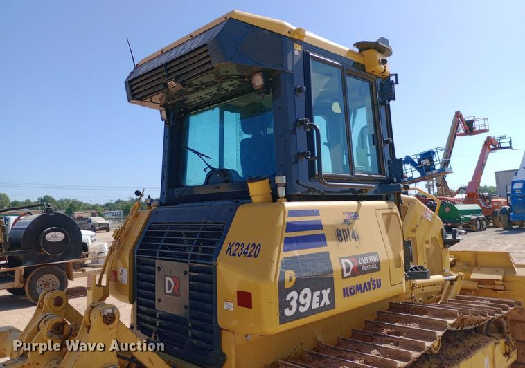 image for item DO6974 2023 Komatsu D39EX-24 dozer