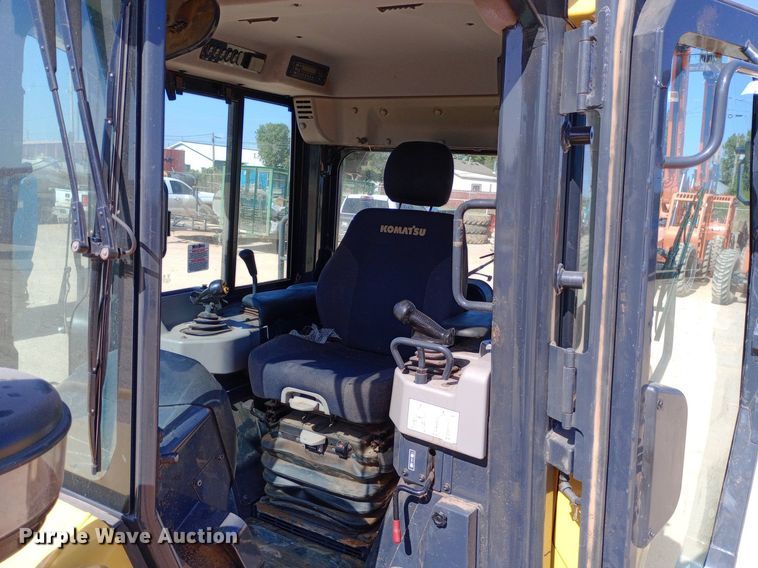 image for item DO6974 2023 Komatsu D39EX-24 dozer