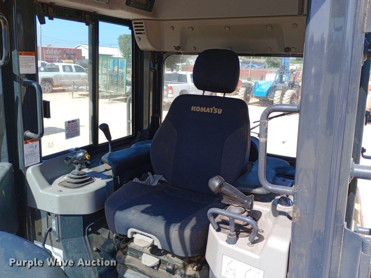 image for item DO6974 2023 Komatsu D39EX-24 dozer