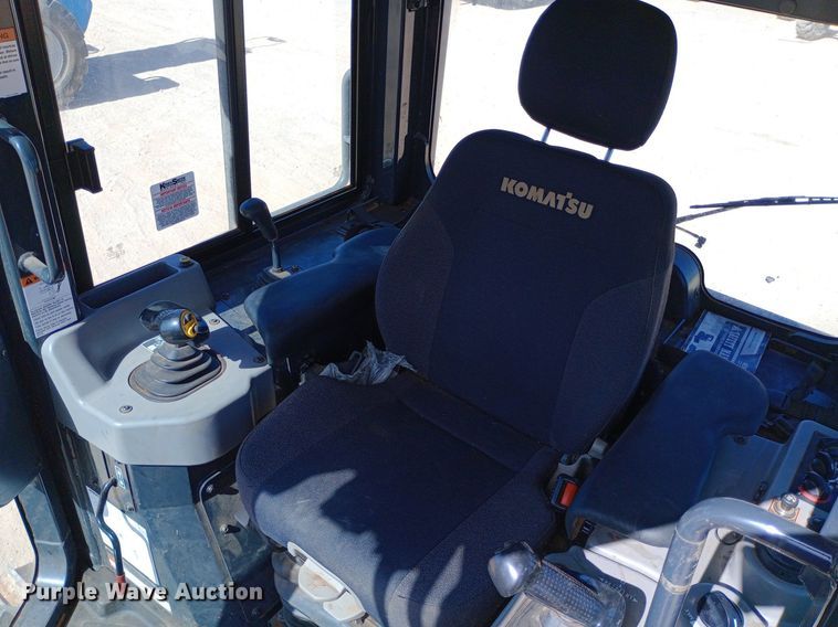 image for item DO6974 2023 Komatsu D39EX-24 dozer