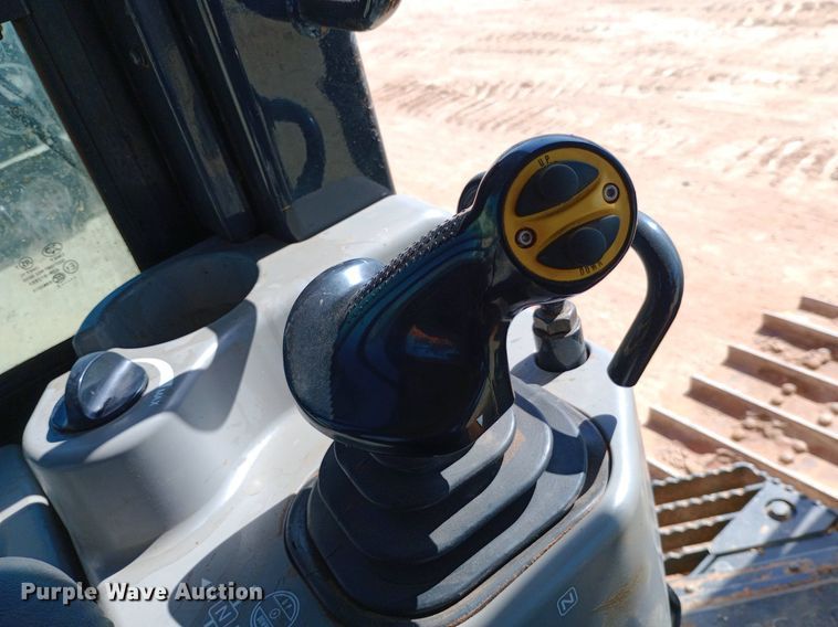 image for item DO6974 2023 Komatsu D39EX-24 dozer