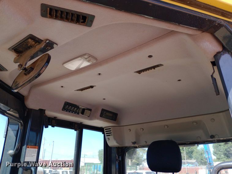 image for item DO6974 2023 Komatsu D39EX-24 dozer