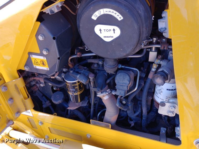 image for item DO6974 2023 Komatsu D39EX-24 dozer