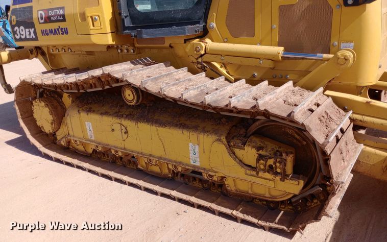 image for item DO6974 2023 Komatsu D39EX-24 dozer