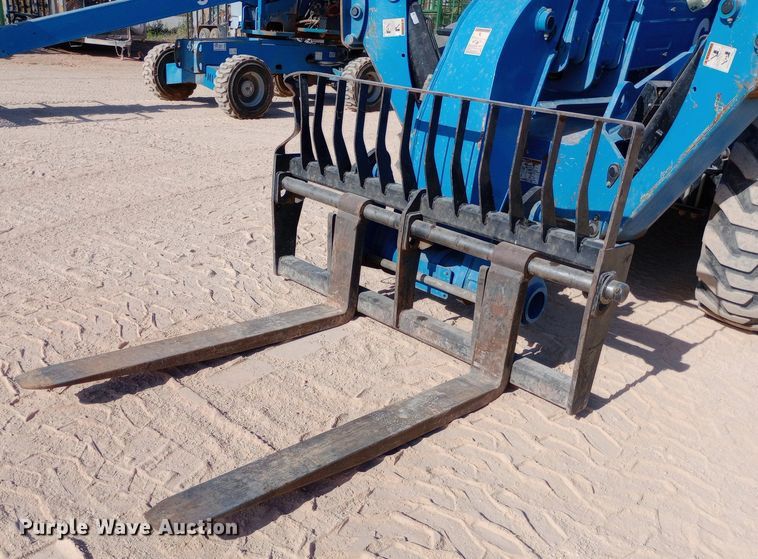 image for item DO6977 2019 Genie GTH-1256 telehandler