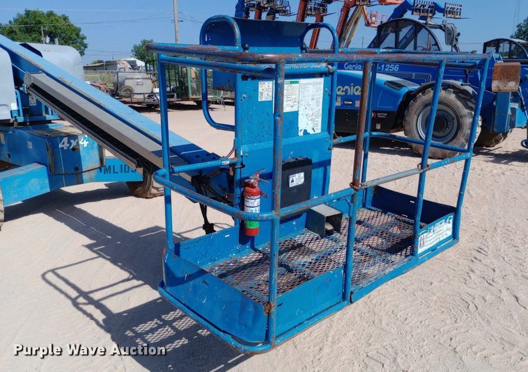 image for item DO6980 2008 Genie  S-40 boom lift