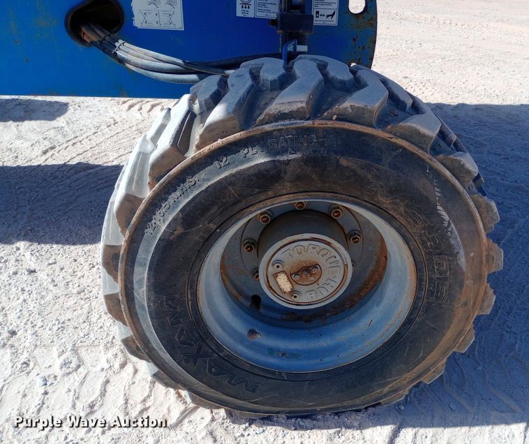 image for item DO6980 2008 Genie  S-40 boom lift