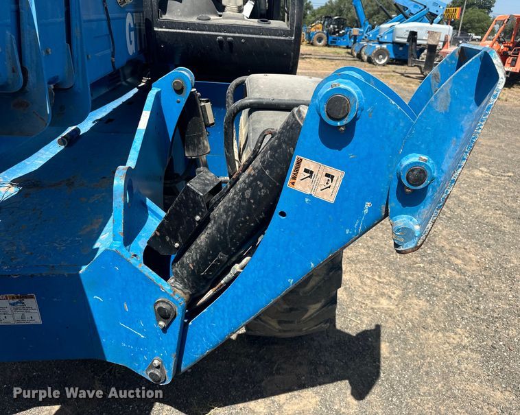 image for item DO6982 2019 Genie GTH-1256 telehandler