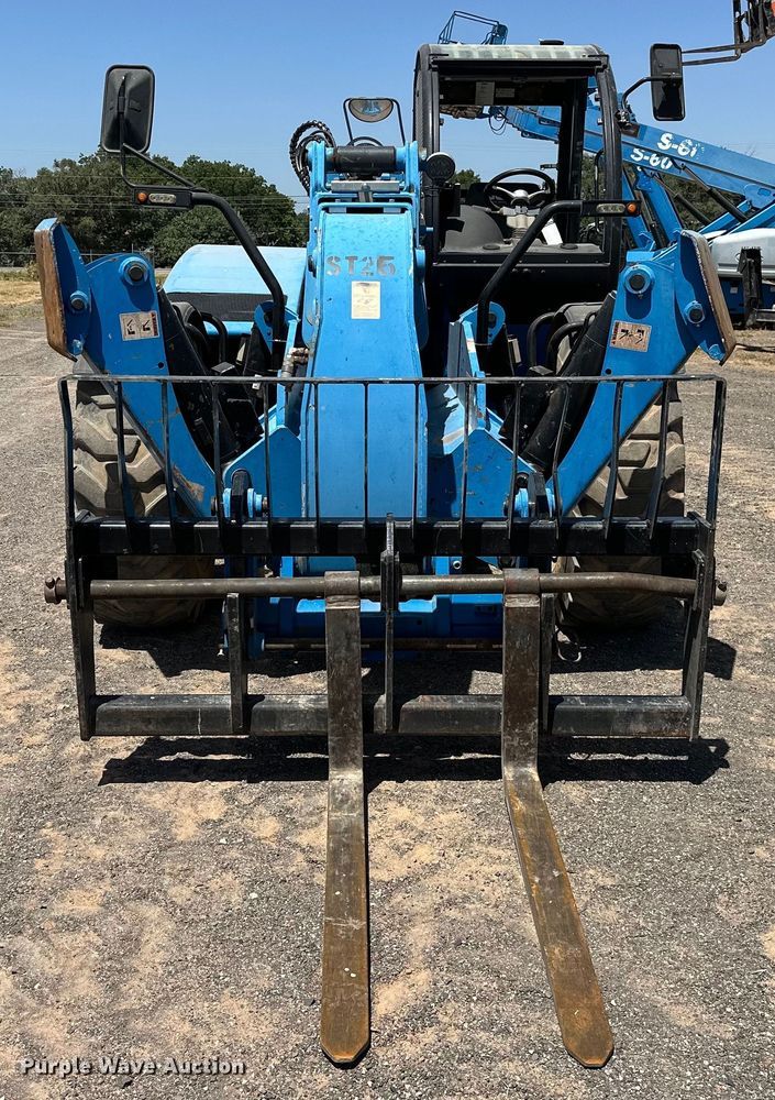 image for item DO6983 2018 Genie GTH-1256 telehandler