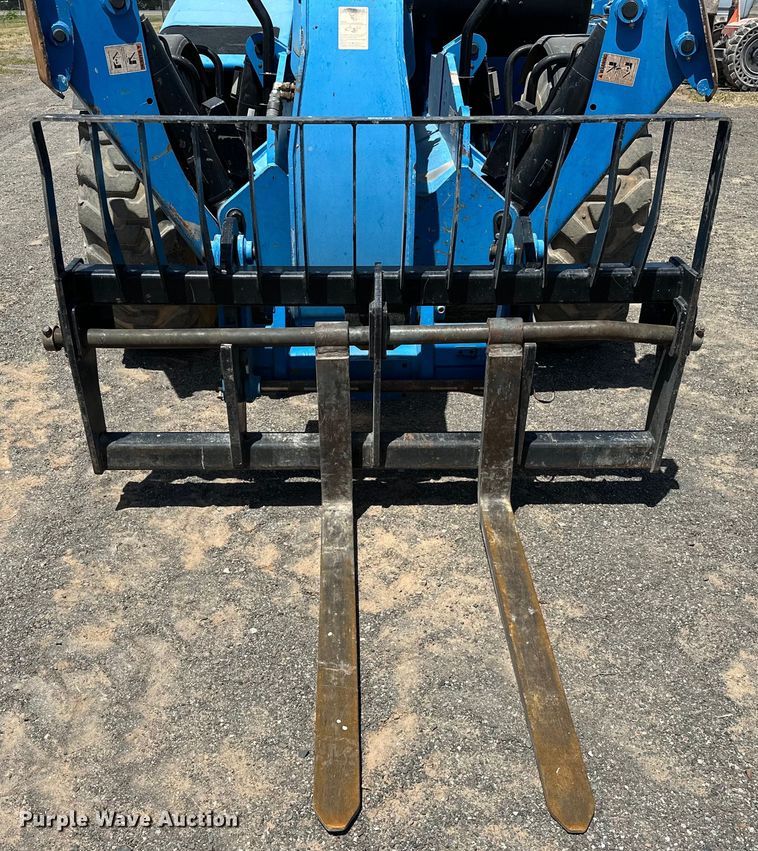 image for item DO6983 2018 Genie GTH-1256 telehandler