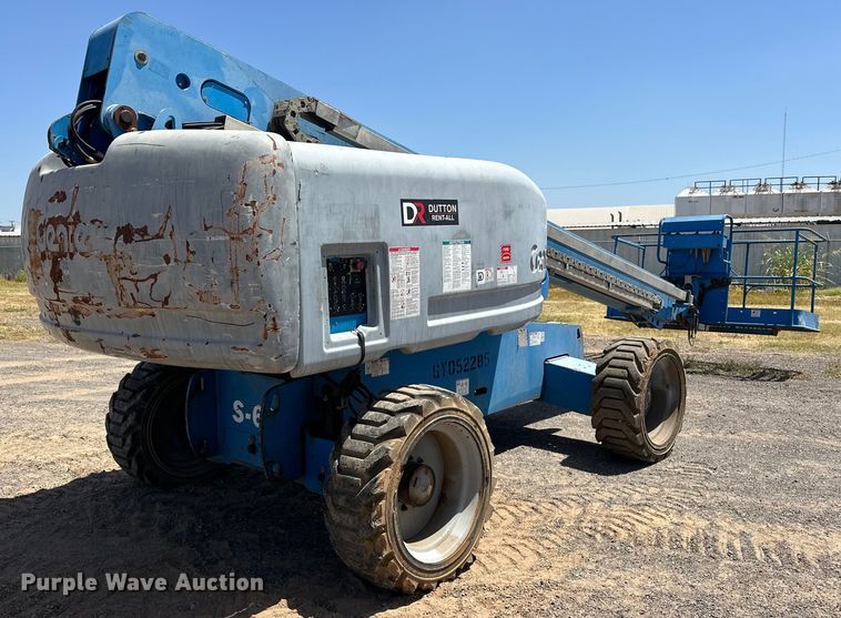 image for item DO6984 2006 Genie  S-60 boom lift