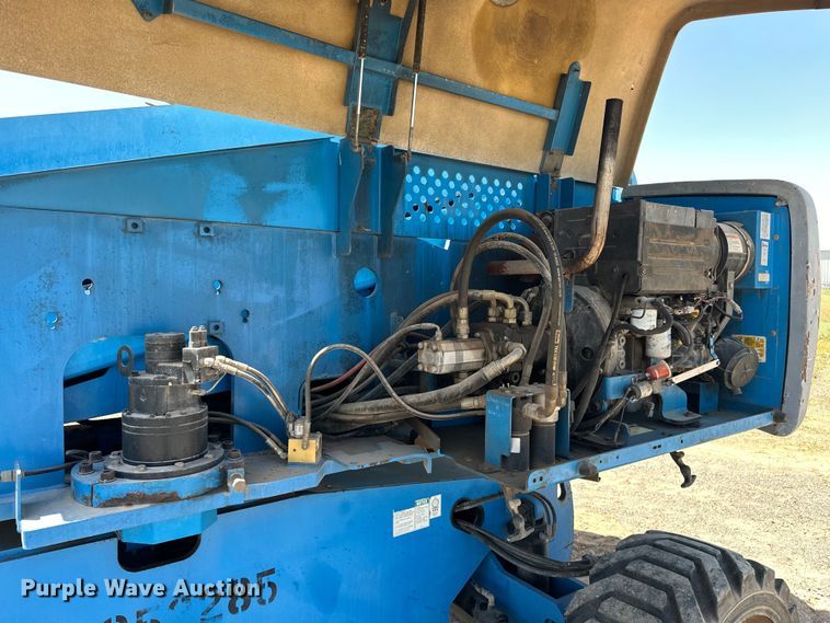 image for item DO6984 2006 Genie  S-60 boom lift