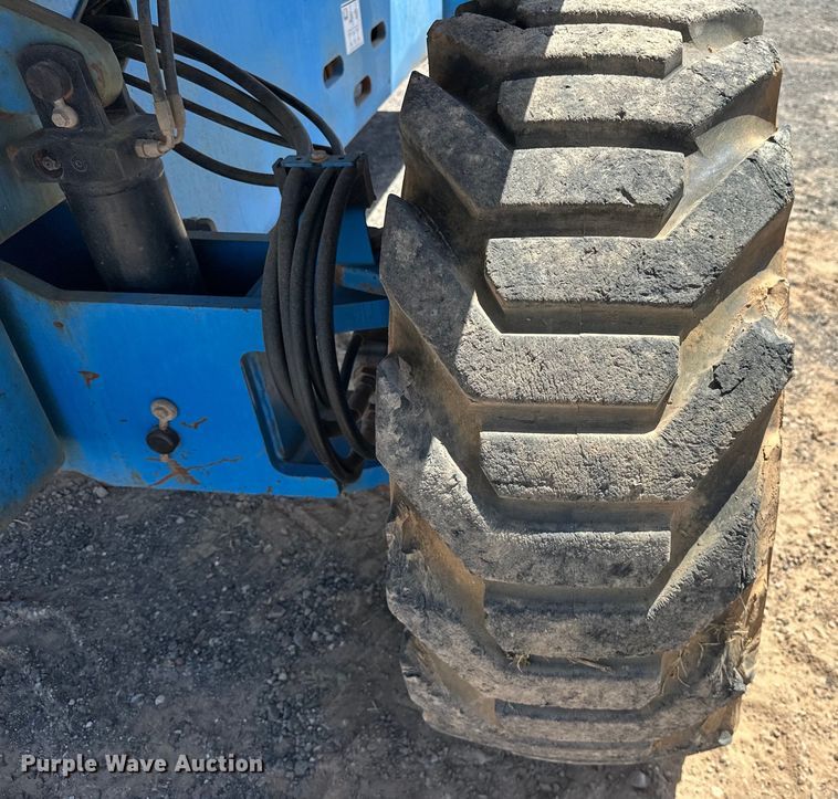 image for item DO6984 2006 Genie  S-60 boom lift