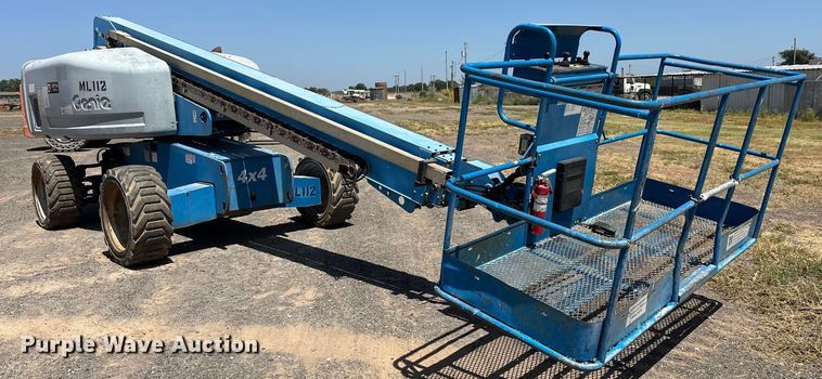 image for item DO6985 2007 Genie S-60 boom lift