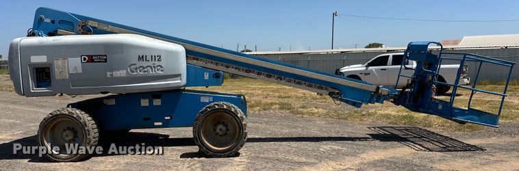 image for item DO6985 2007 Genie S-60 boom lift