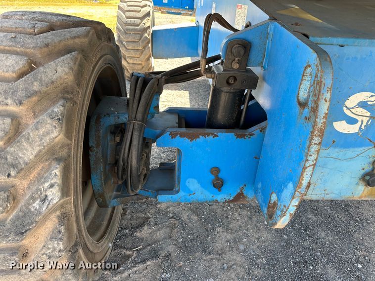 image for item DO6985 2007 Genie S-60 boom lift