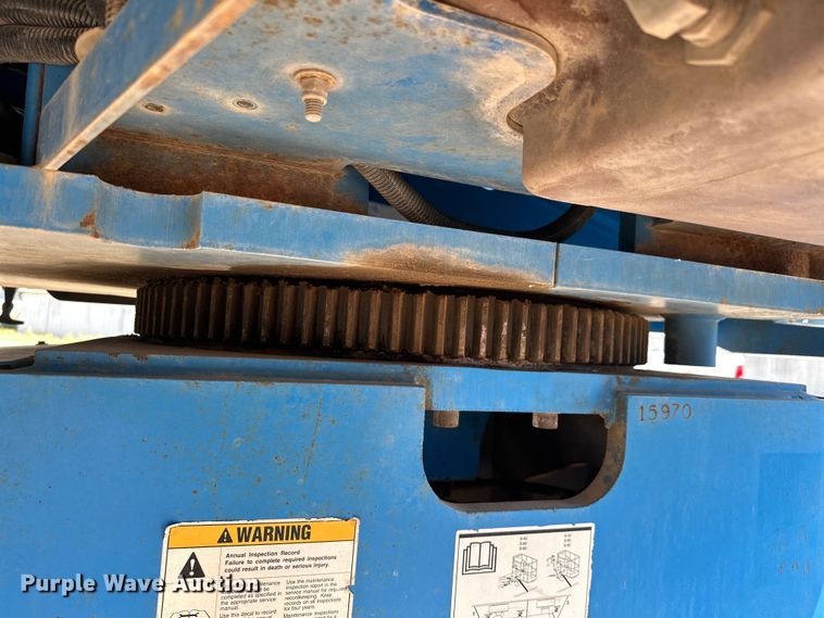 image for item DO6985 2007 Genie S-60 boom lift