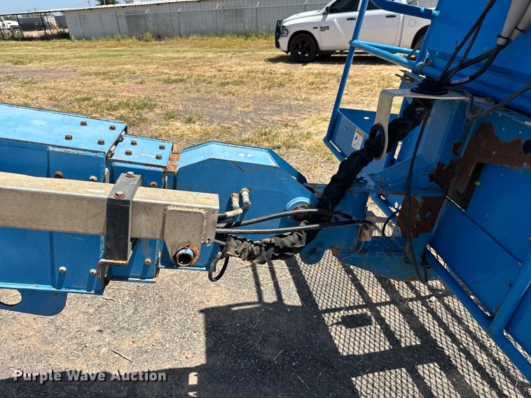 image for item DO6985 2007 Genie S-60 boom lift
