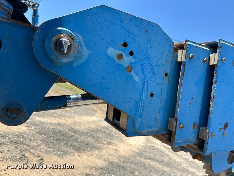 image for item DO6985 2007 Genie S-60 boom lift