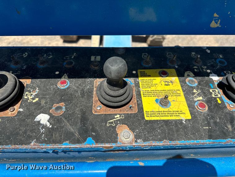 image for item DO6985 2007 Genie S-60 boom lift