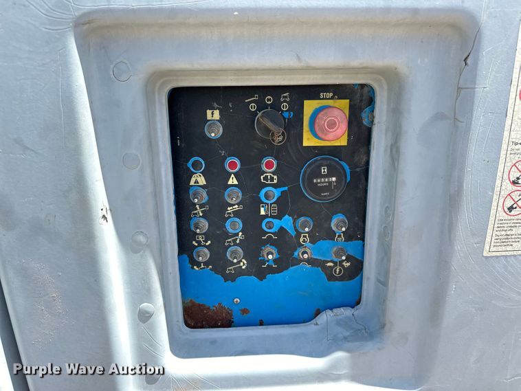 image for item DO6985 2007 Genie S-60 boom lift