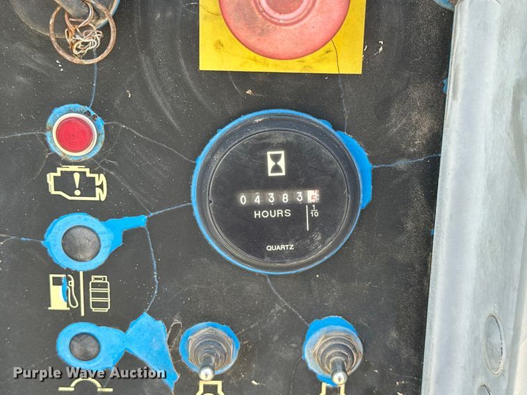 image for item DO6985 2007 Genie S-60 boom lift