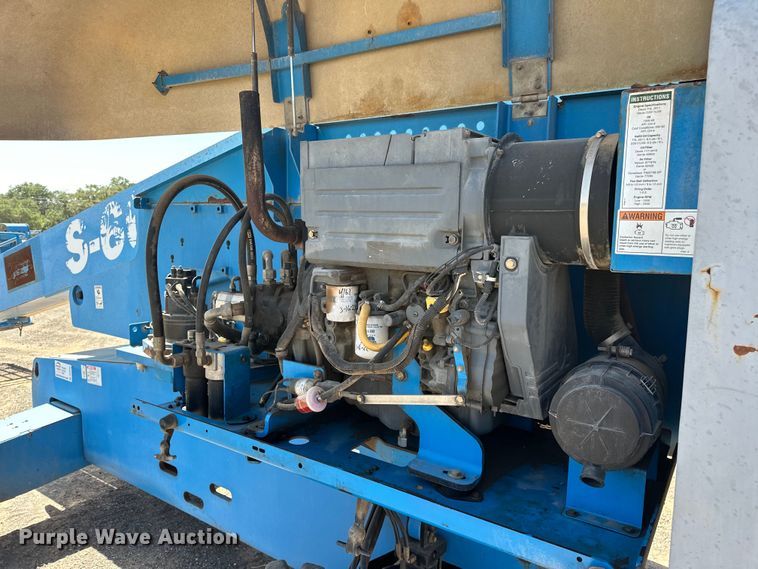 image for item DO6985 2007 Genie S-60 boom lift