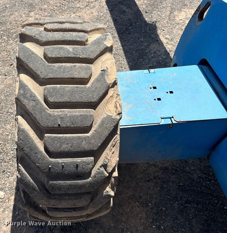 image for item DO6985 2007 Genie S-60 boom lift