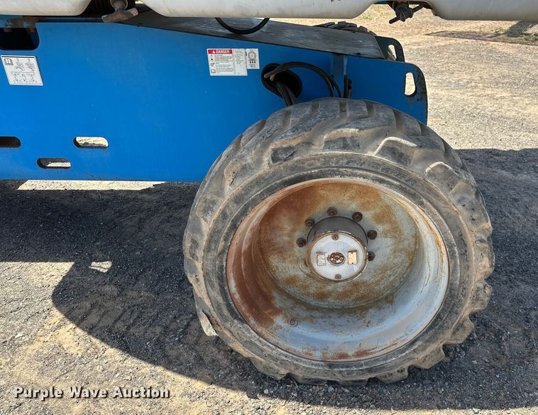 image for item DO6985 2007 Genie S-60 boom lift