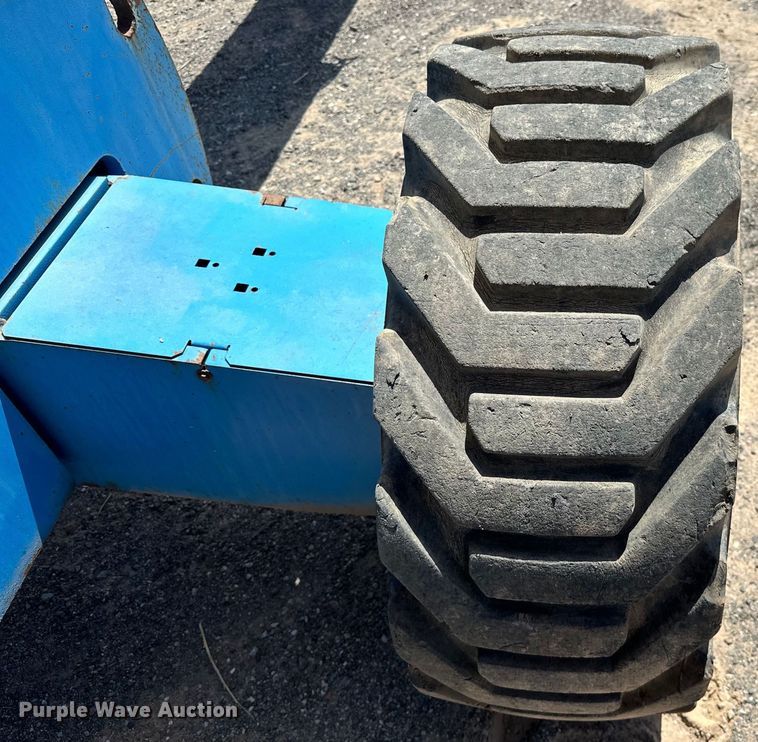 image for item DO6985 2007 Genie S-60 boom lift